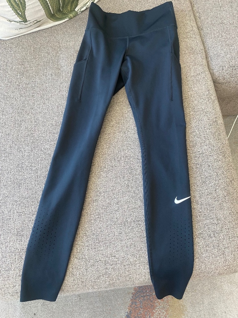 Nike Dri-Fit running leggings- Dark Black- MED